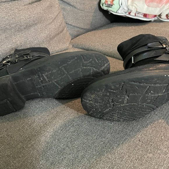 Multi-textured black booties - Picture 13 of 16